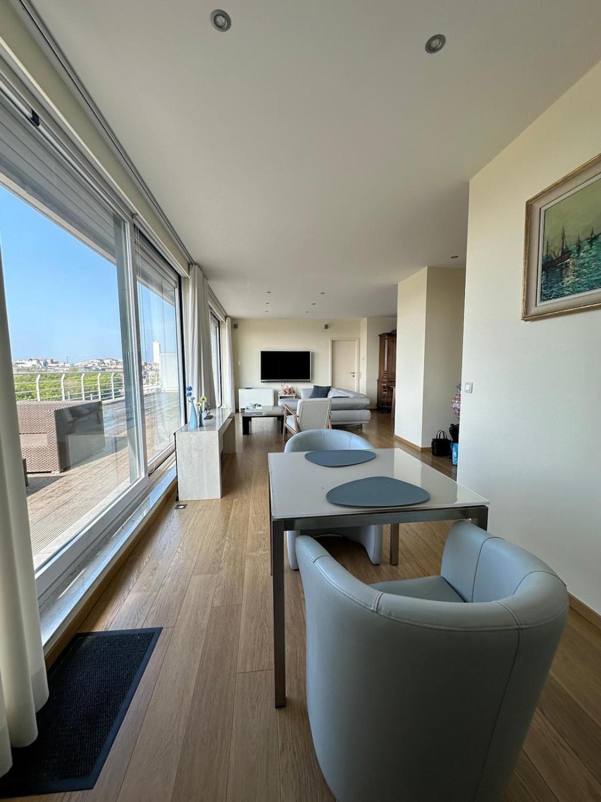 Penthouse With Seaview Apartment *