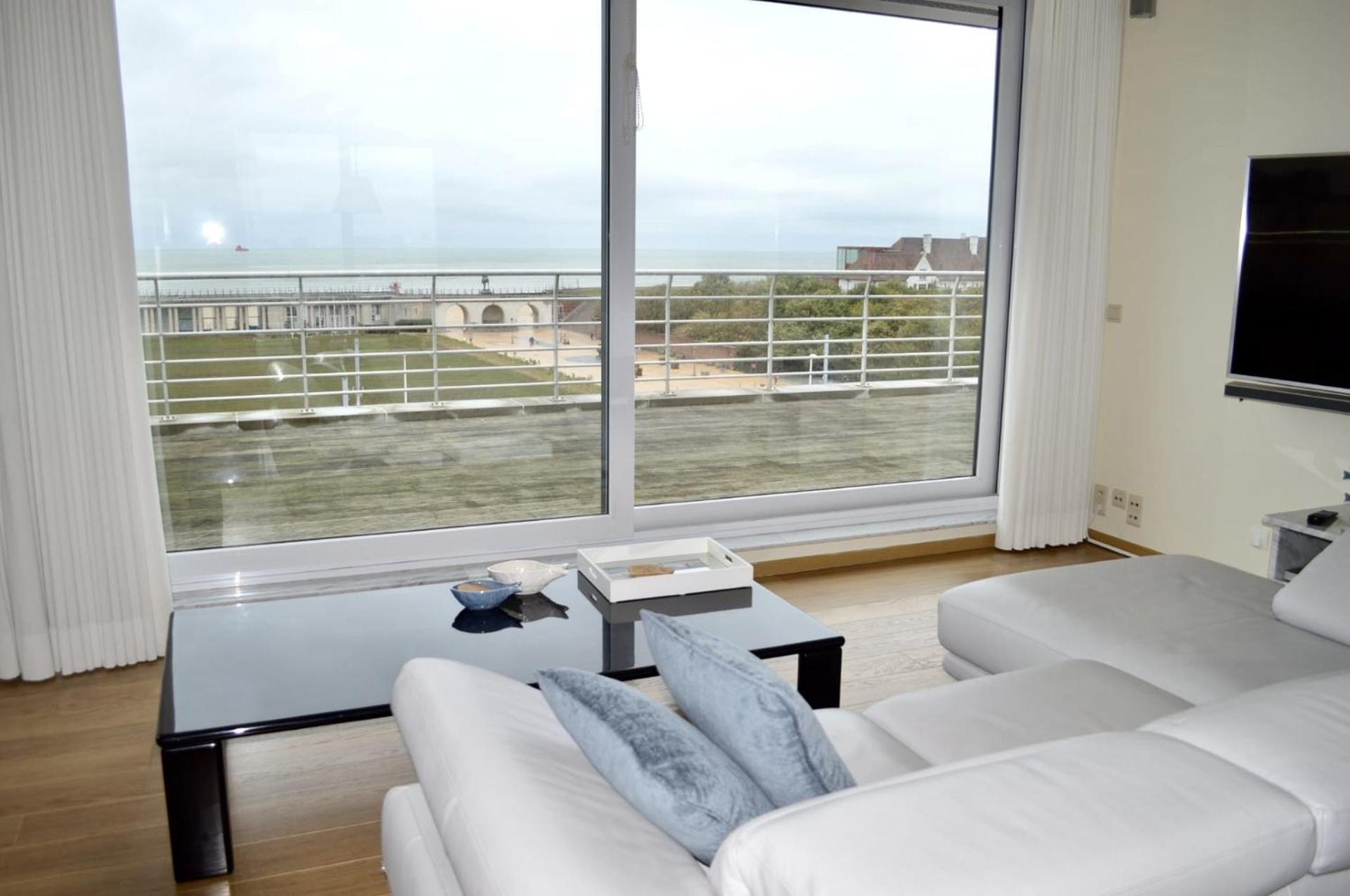 Penthouse With Seaview Apartment *